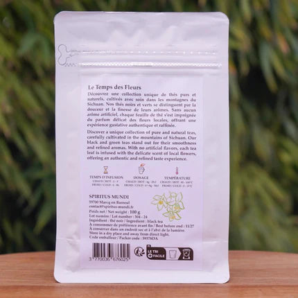 Éclair du Pomelo  — Thé Noir  100g — La puissance rafraîchissante et fruitée du pomelo frais. Un thé vif et éclatant.