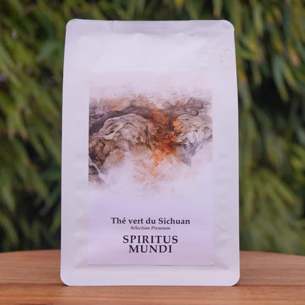 Thé Vert   100g — La pureté végétale des hautes montagnes. Vif, frais et désaltérant.